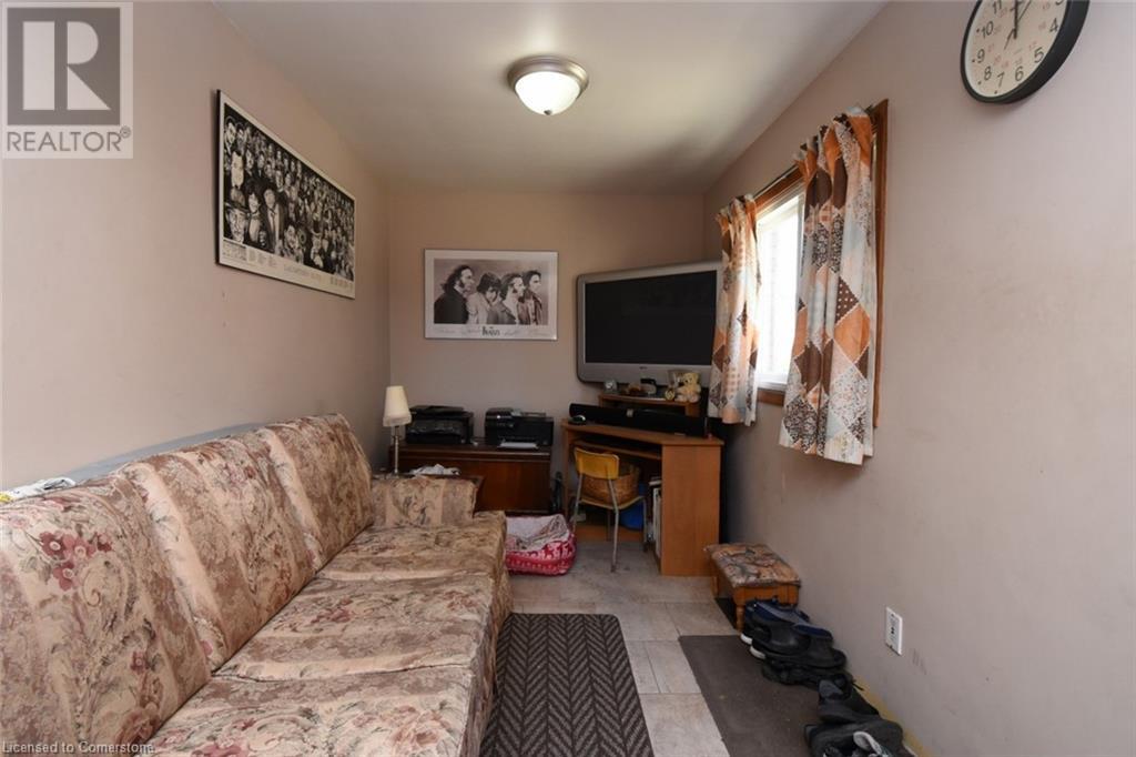 152 West 4th Street, Hamilton, Ontario  L9C 3N2 - Photo 17 - 40669896