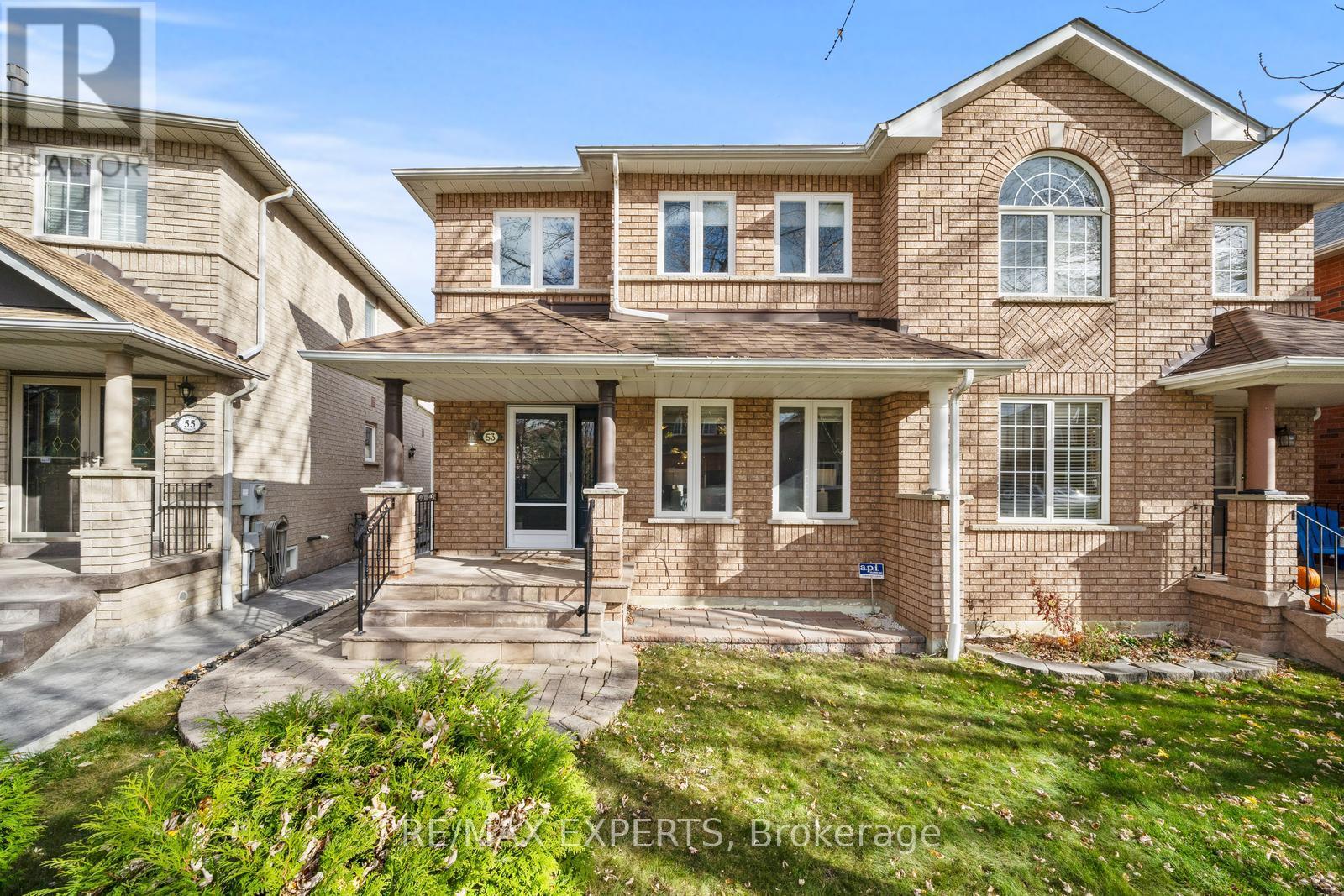 53 La Neve Avenue, Vaughan, Ontario  L4H 1X8 - Photo 2 - N10421618