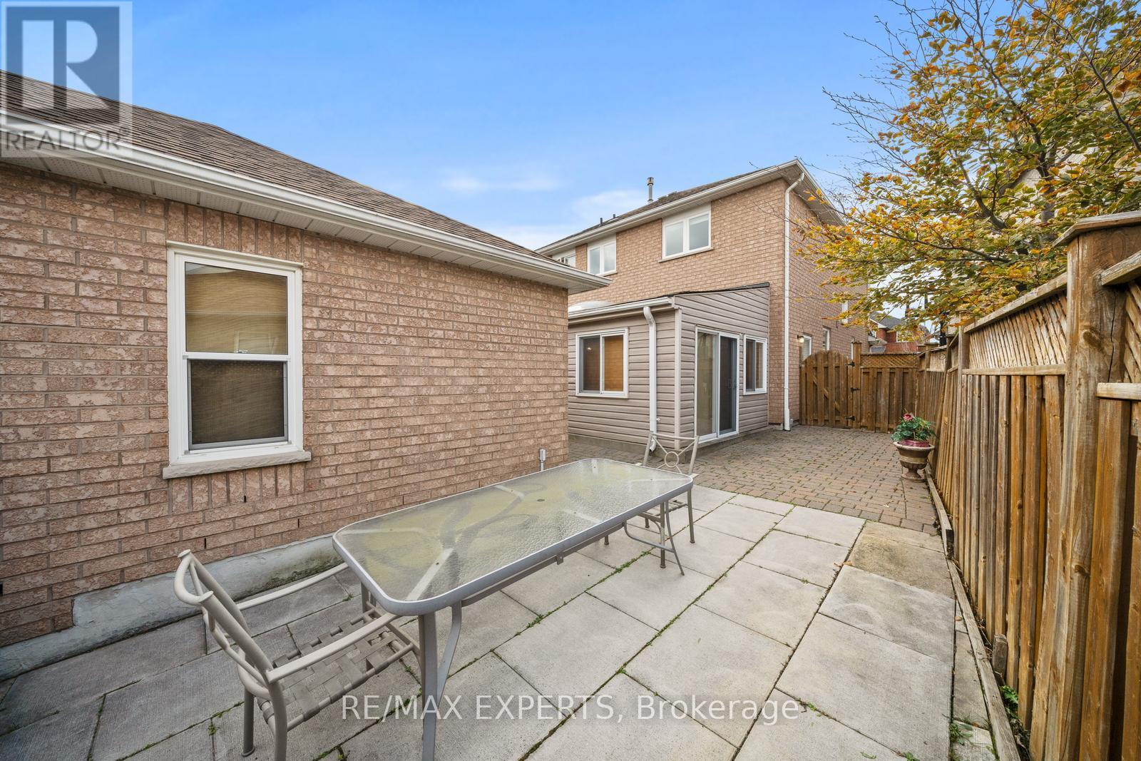 53 La Neve Avenue, Vaughan, Ontario  L4H 1X8 - Photo 34 - N10421618