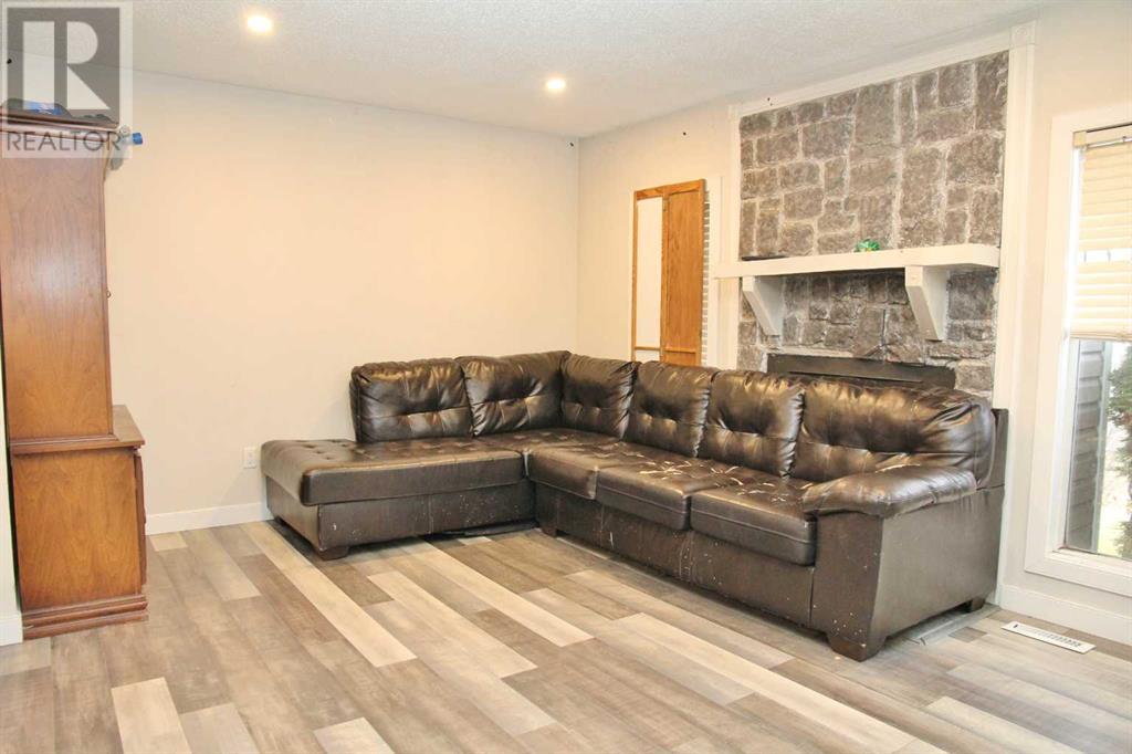 104 4 Street E, Lashburn, Saskatchewan  S0M 1H0 - Photo 8 - A2178183