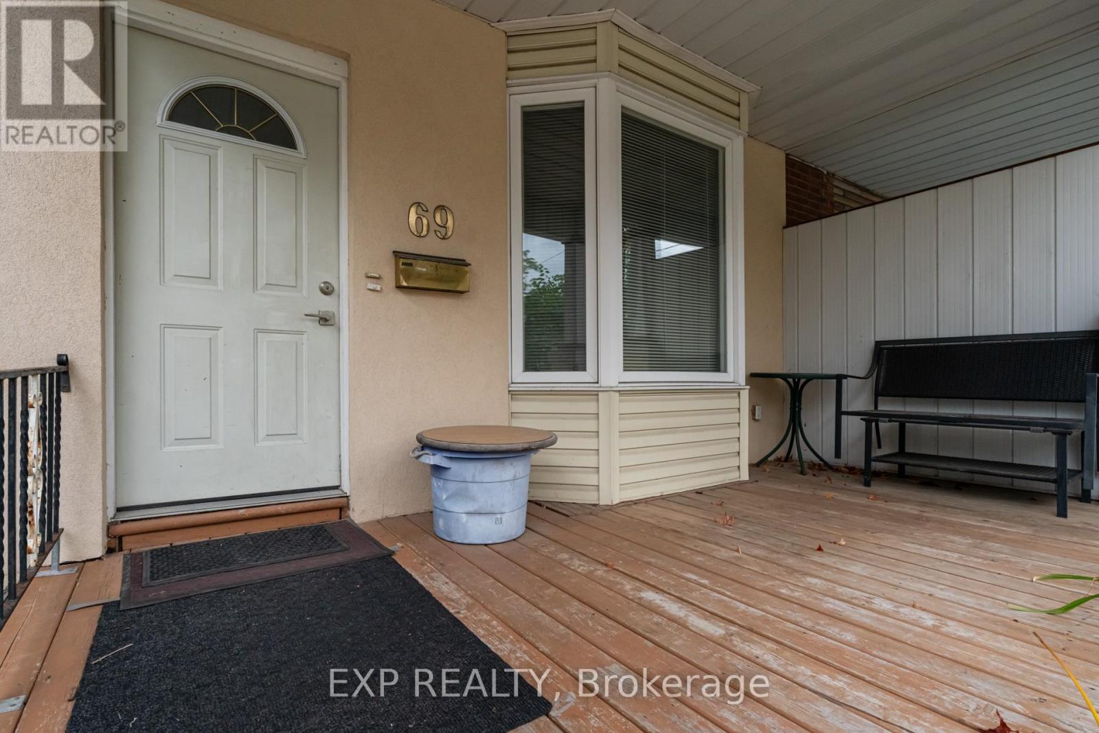 Upper - 69 Boon Avenue, Toronto, Ontario  M6E 3Z2 - Photo 2 - W10421731