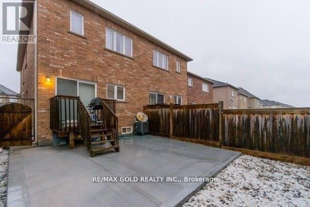 Upper - 87 Crumlin Crescent, Brampton, Ontario  L7A 0Y4 - Photo 12 - W10421762