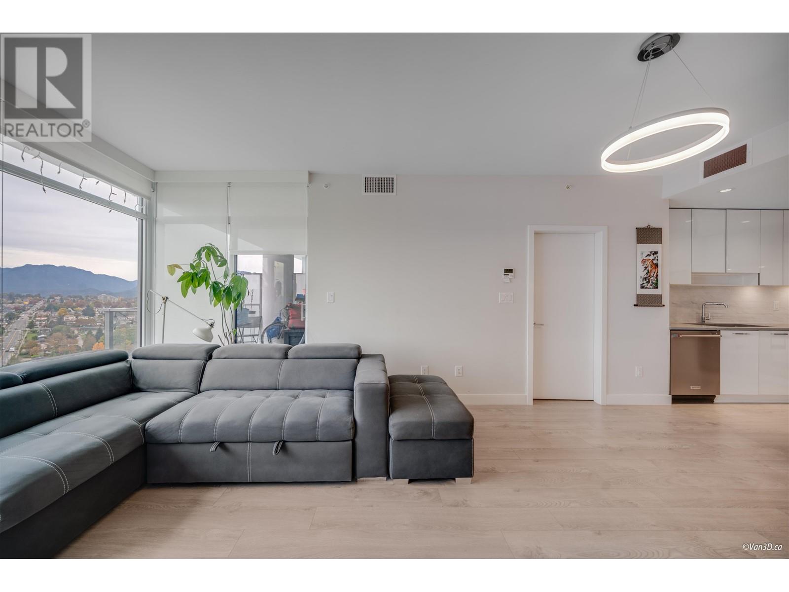 Listing Picture 13 of 29 : 2706 1788 GILMORE STREET, Burnaby / 本拿比 - 魯藝地產 Yvonne Lu Group - MLS Medallion Club Member