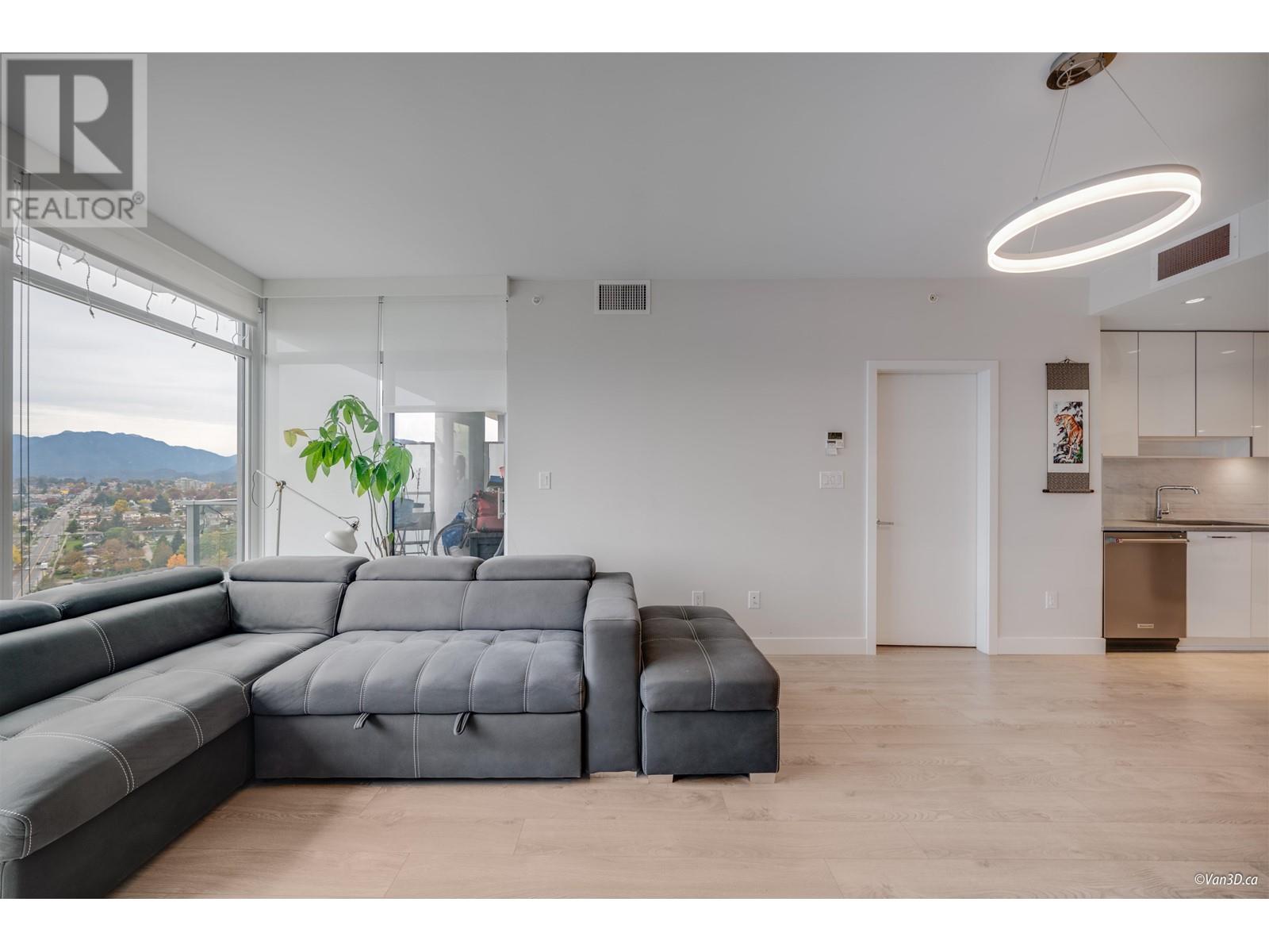 Listing Picture 14 of 29 : 2706 1788 GILMORE STREET, Burnaby / 本拿比 - 魯藝地產 Yvonne Lu Group - MLS Medallion Club Member