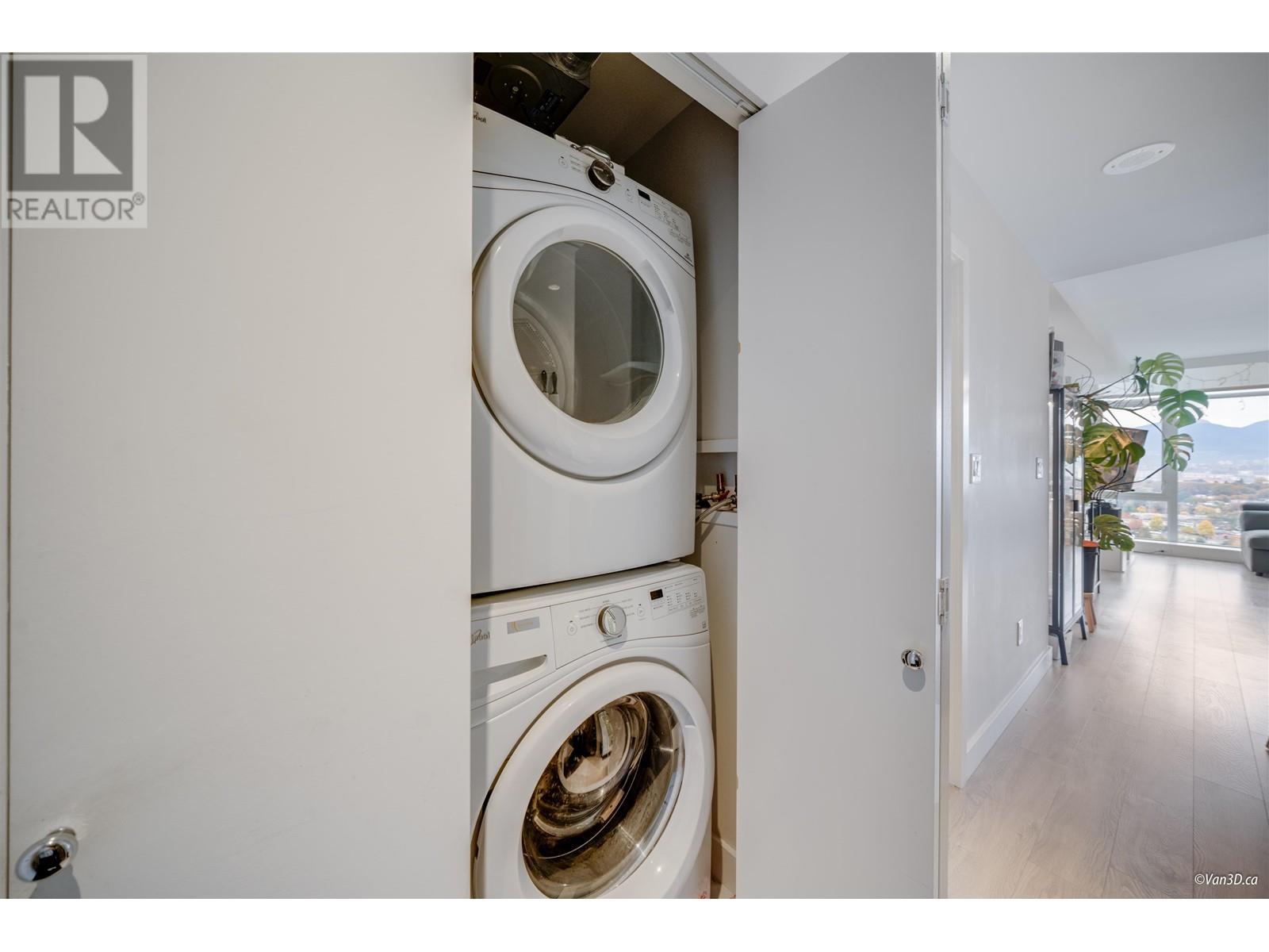 Listing Picture 16 of 29 : 2706 1788 GILMORE STREET, Burnaby / 本拿比 - 魯藝地產 Yvonne Lu Group - MLS Medallion Club Member