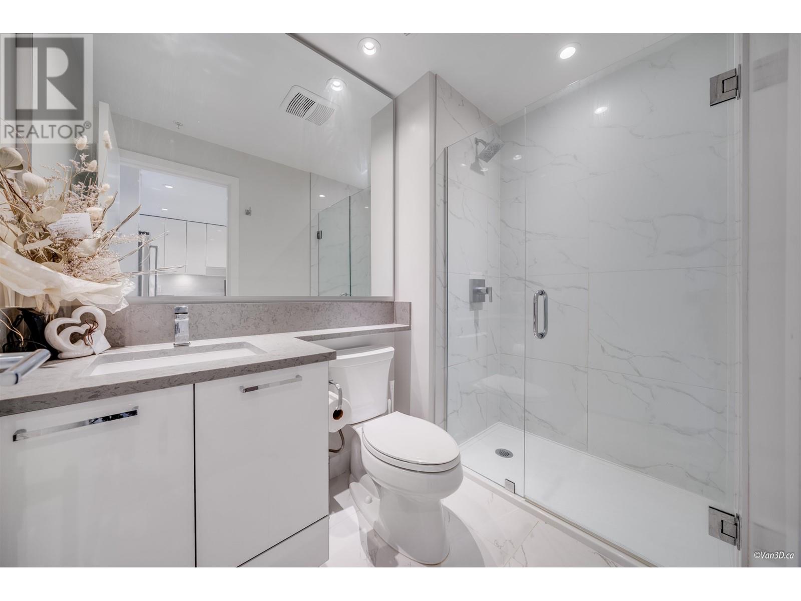 Listing Picture 21 of 29 : 2706 1788 GILMORE STREET, Burnaby / 本拿比 - 魯藝地產 Yvonne Lu Group - MLS Medallion Club Member