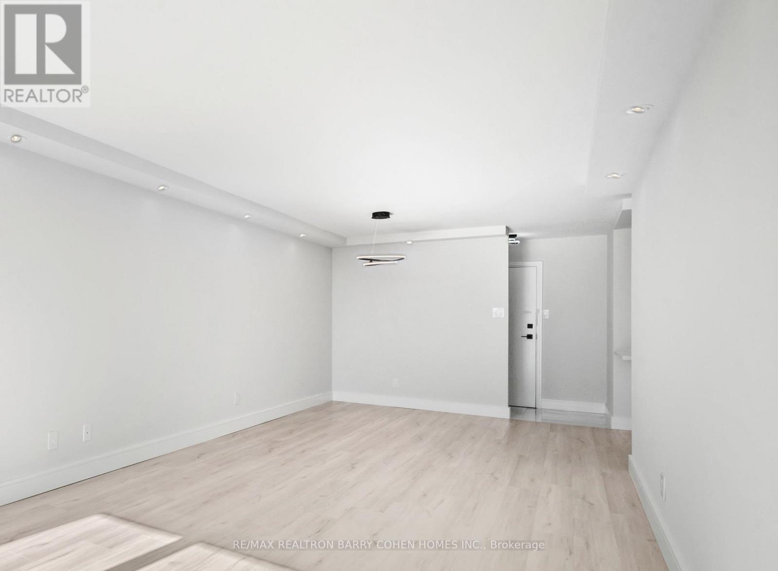 2405 - 10 Tangreen Court, Toronto, Ontario  M2M 4B9 - Photo 6 - C10416981