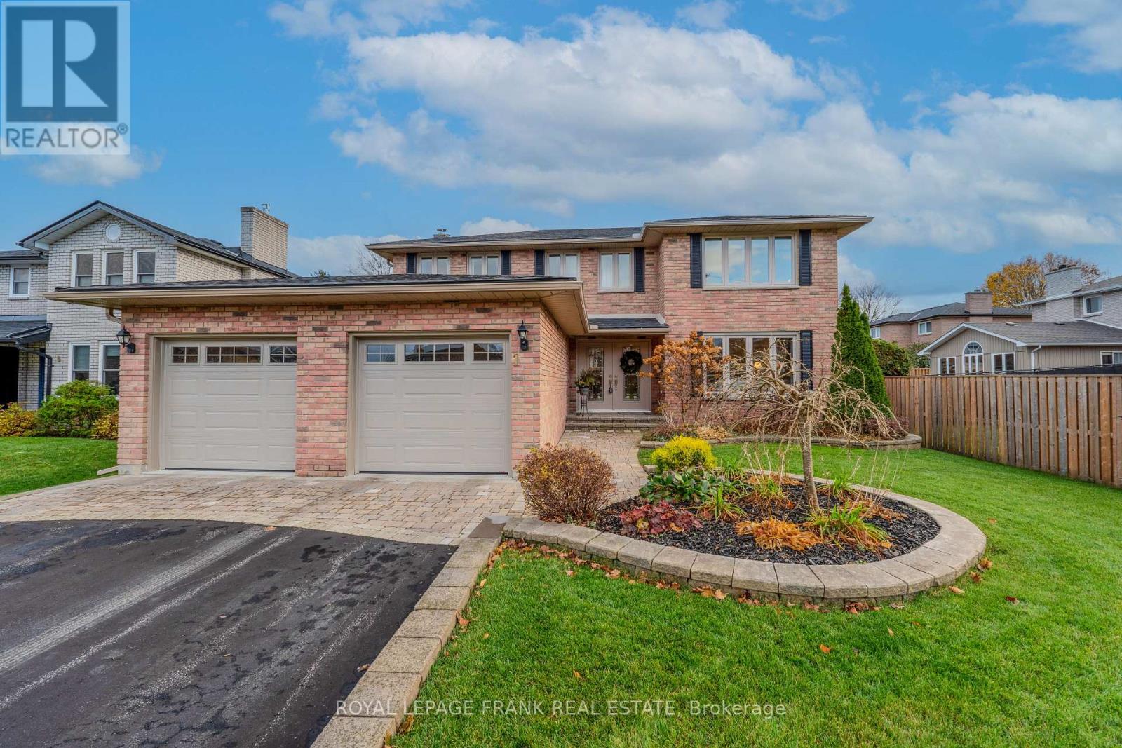 1 DUNSFORD COURT, Kawartha Lakes, Ontario