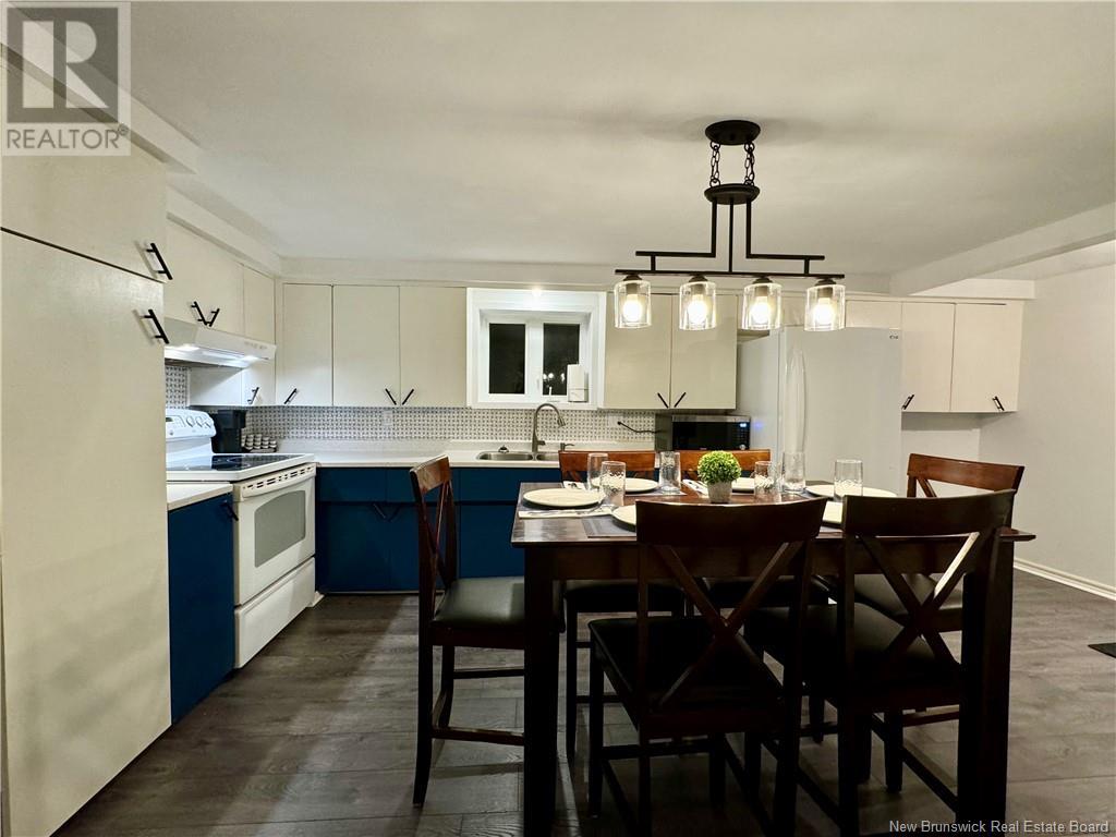Property at 5642 Centrale Street image 4