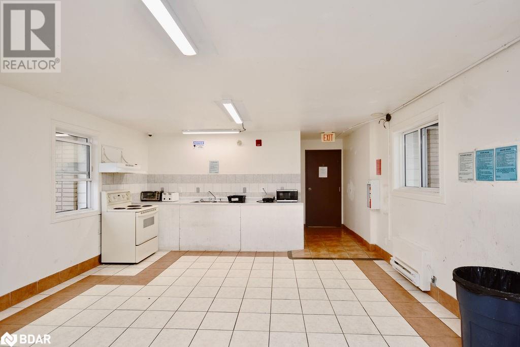 24 North Street, Barrie, Ontario  L4M 2R9 - Photo 10 - 40676440