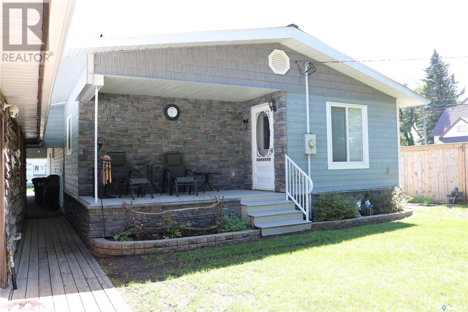 602 Mountain Street, Moosomin, Saskatchewan  S0G 3N0 - Photo 49 - SK988094