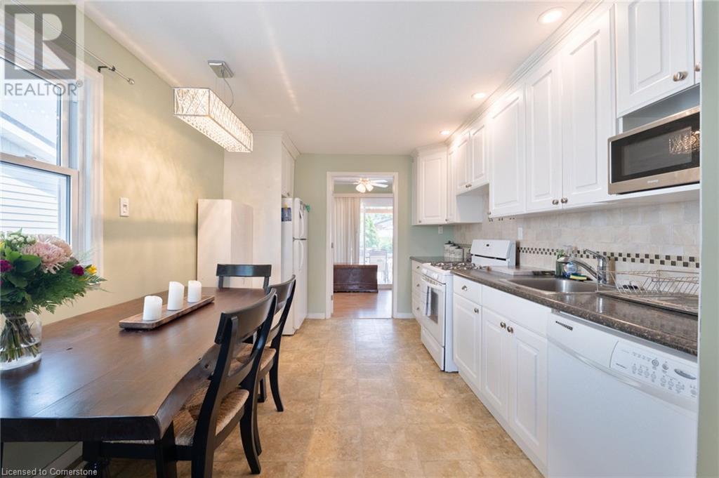 325 Simpson Avenue, Welland, Ontario  L3B 4Y7 - Photo 10 - 40676901