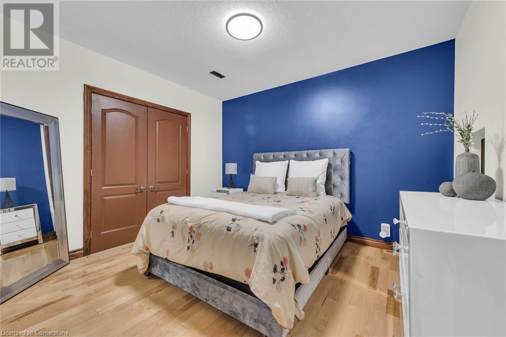 117 Christopher DriveHamilton, Ontario  L9B 1G6 - Photo 36 - 40676121