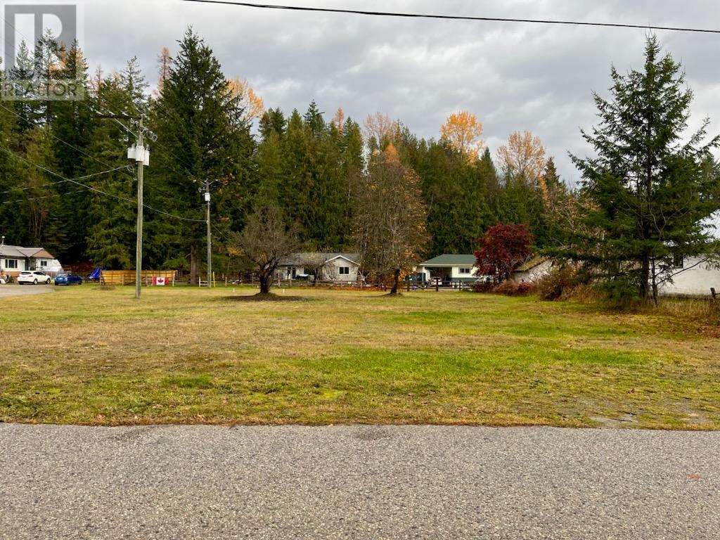 515 4th Avenue, nakusp, British Columbia