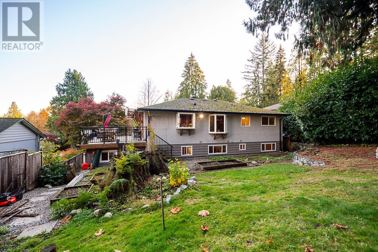 1358 E 14th Street, North Vancouver, British Columbia  V7J 1K4 - Photo 5 - R2939189