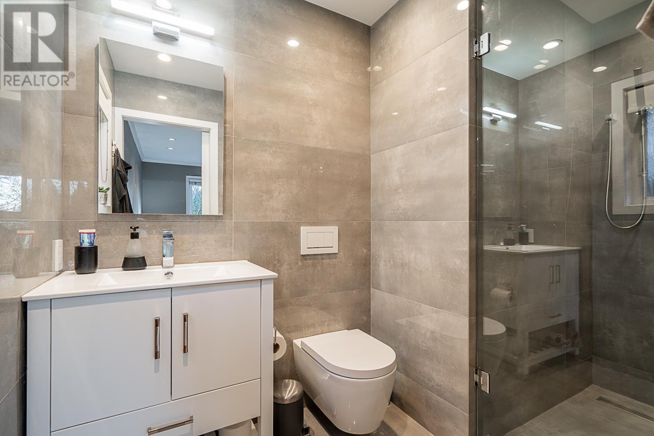 1358 E 14th Street, North Vancouver, British Columbia  V7J 1K4 - Photo 19 - R2939189