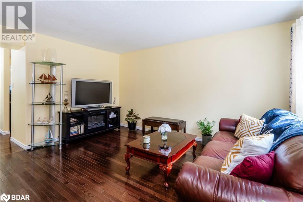 63 Ferris Lane Unit# J5, Barrie, Ontario  L4M 5C4 - Photo 14 - 40677086