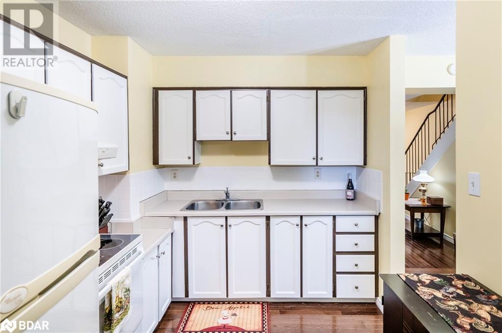 63 Ferris Lane Unit# J5, Barrie, Ontario  L4M 5C4 - Photo 7 - 40677086