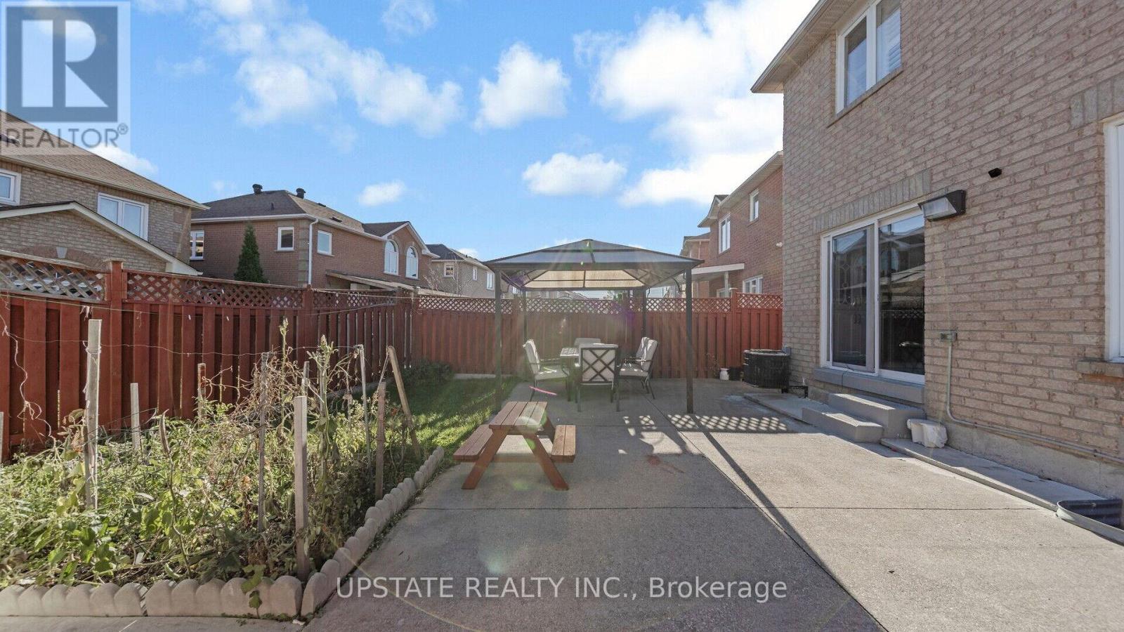 6 Mannel Crescent, Brampton, Ontario  L6Y 5E1 - Photo 32 - W10422234