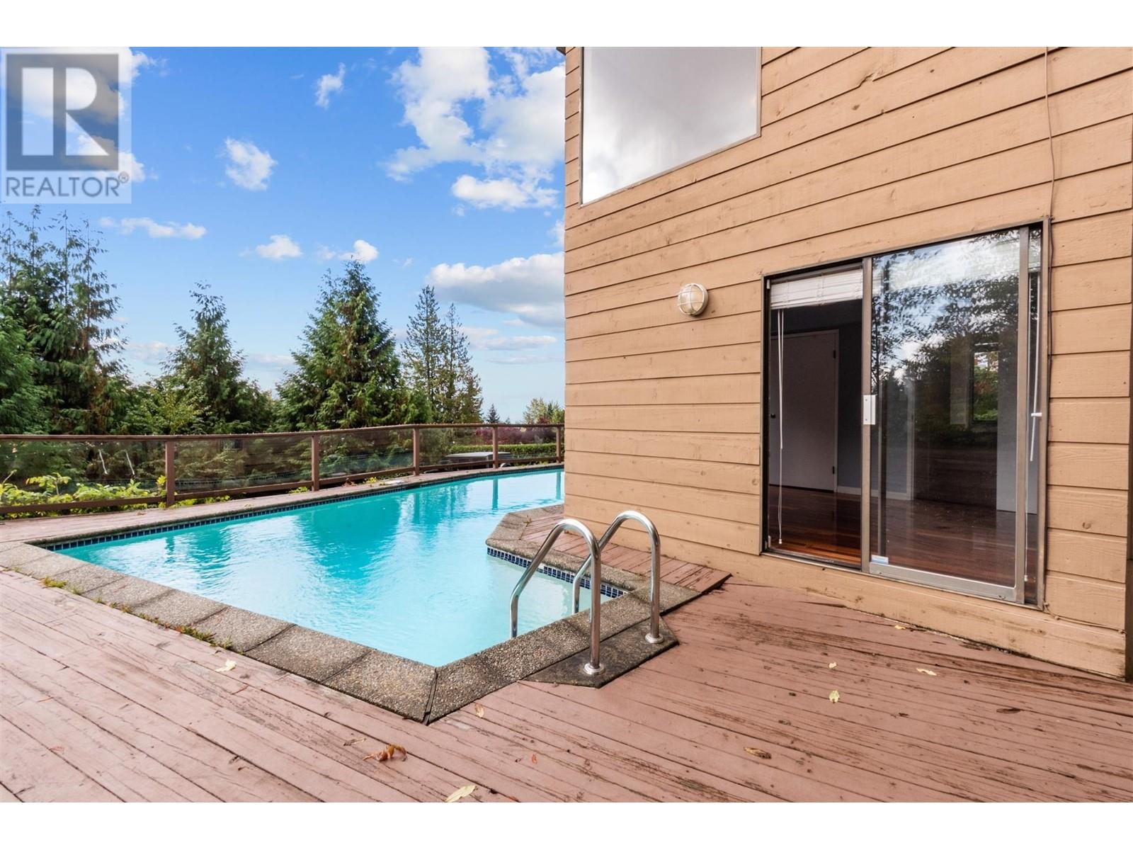 Property at 1135 MILLSTREAM ROAD image 4