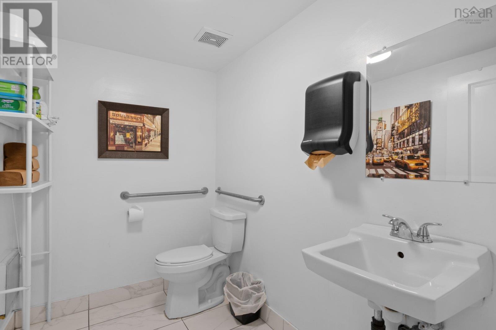 805/807 Bedford Highway, Halifax, Nova Scotia  B4A 1A4 - Photo 15 - 202426550