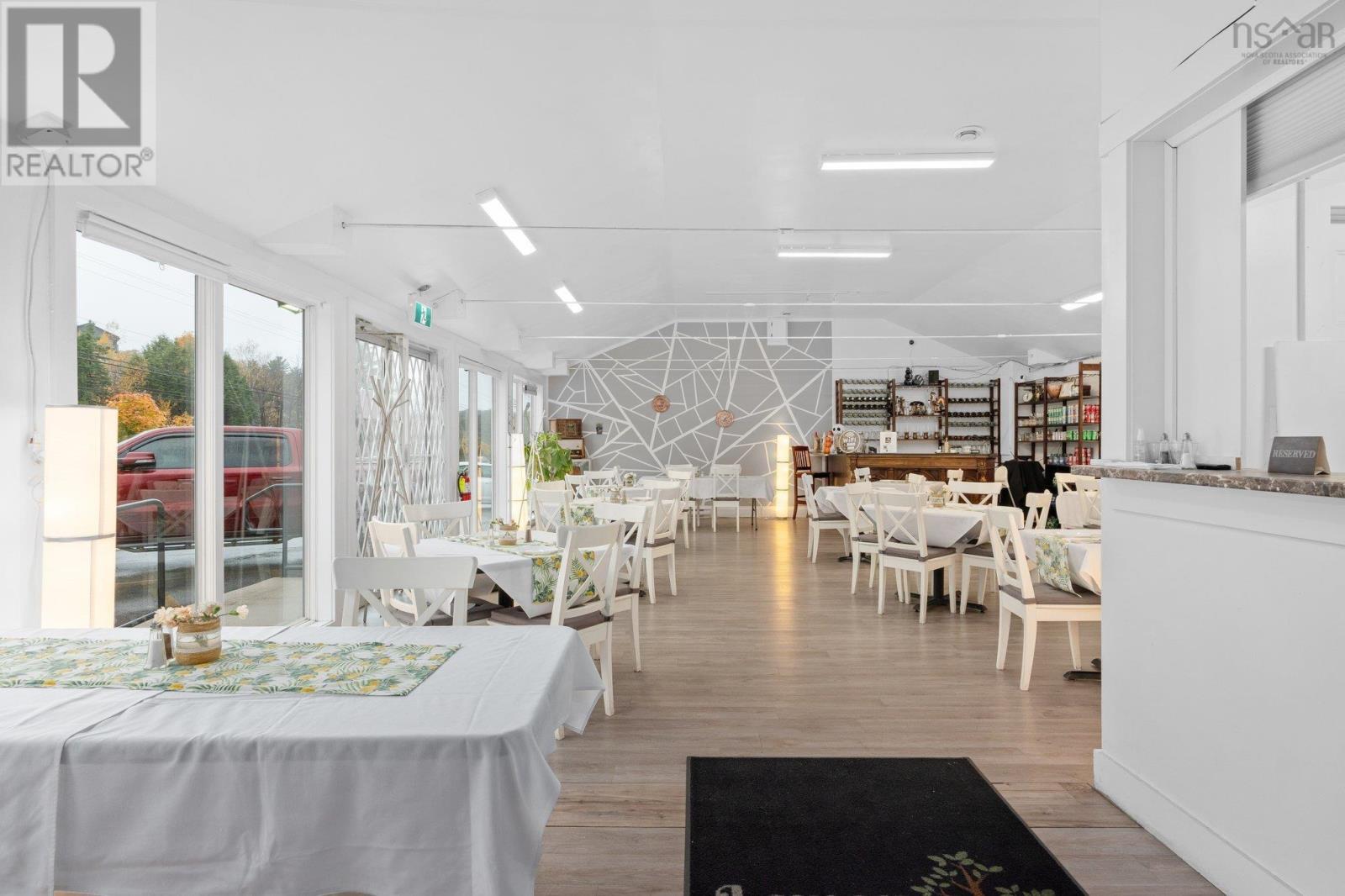 805/807 Bedford Highway, Halifax, Nova Scotia  B4A 1A4 - Photo 17 - 202426550