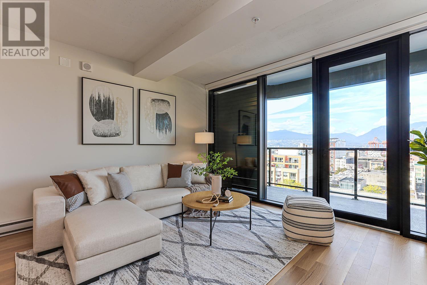 902 239 KEEFER STREET, Vancouver