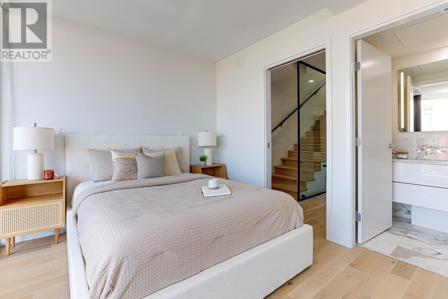 Listing Picture 10 of 30 : 902 239 KEEFER STREET, Vancouver / 溫哥華 - 魯藝地產 Yvonne Lu Group - MLS Medallion Club Member