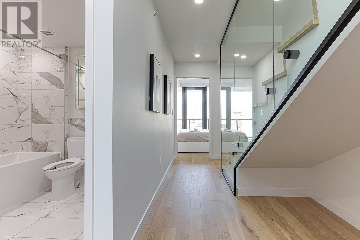 Listing Picture 19 of 30 : 902 239 KEEFER STREET, Vancouver / 溫哥華 - 魯藝地產 Yvonne Lu Group - MLS Medallion Club Member