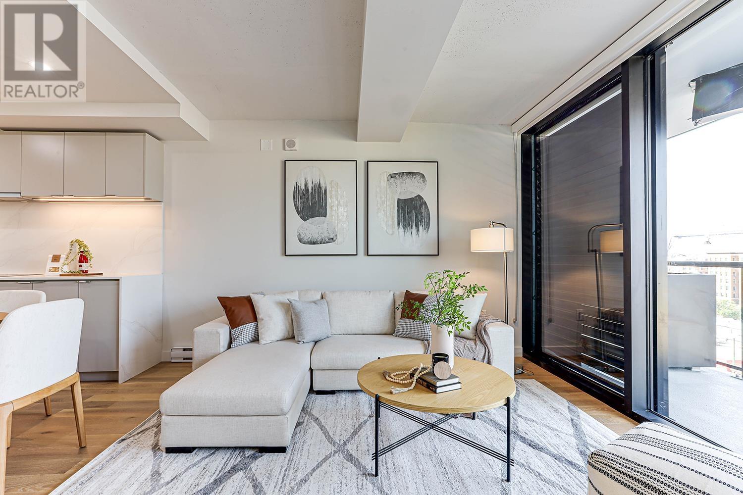 Listing Picture 3 of 30 : 902 239 KEEFER STREET, Vancouver / 溫哥華 - 魯藝地產 Yvonne Lu Group - MLS Medallion Club Member