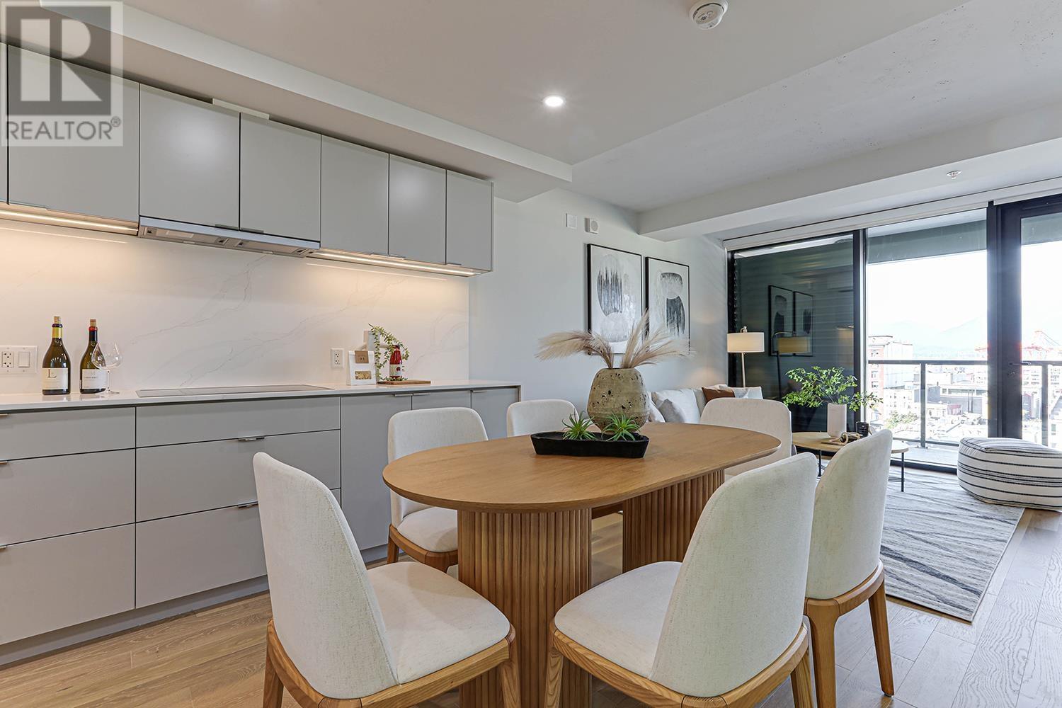 Listing Picture 6 of 30 : 902 239 KEEFER STREET, Vancouver / 溫哥華 - 魯藝地產 Yvonne Lu Group - MLS Medallion Club Member