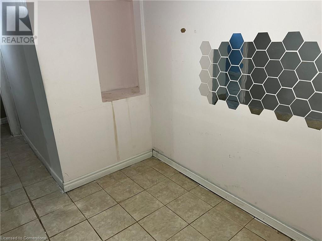 42 Princess Street Unit# Basement, Hamilton, Ontario  L8L 3K6 - Photo 5 - 40677117
