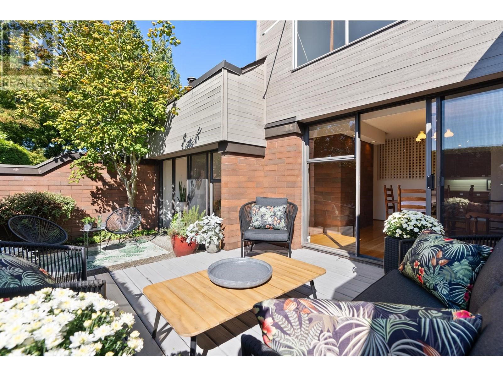 328 Wethersfield Drive, Vancouver, British Columbia  V5X 4N1 - Photo 12 - R2937977