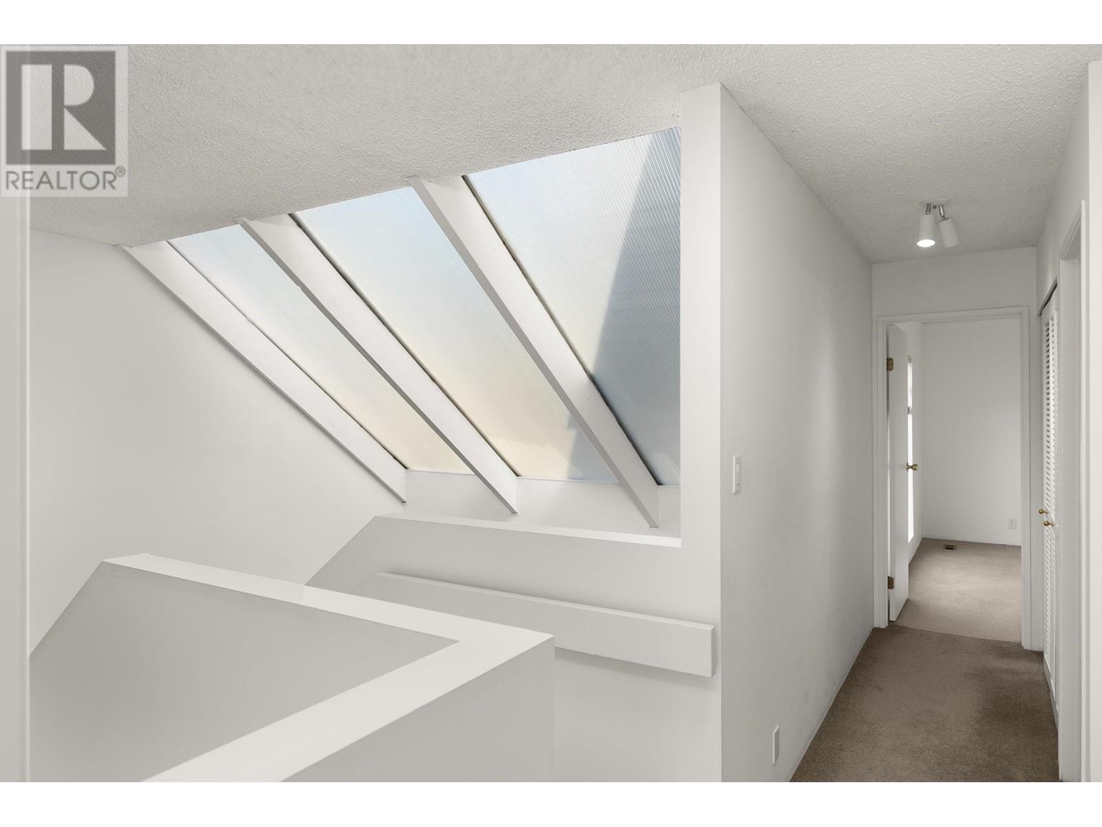 328 Wethersfield Drive, Vancouver, British Columbia  V5X 4N1 - Photo 24 - R2937977