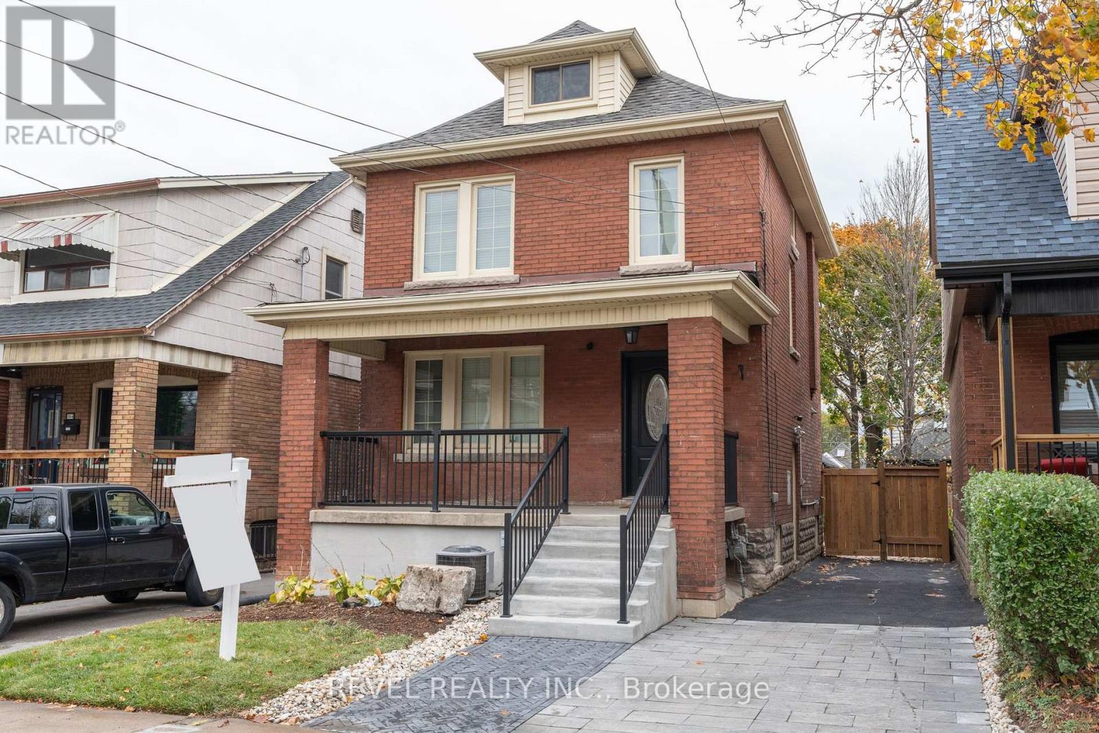 262 HOMEWOOD AVENUE, Hamilton, Ontario