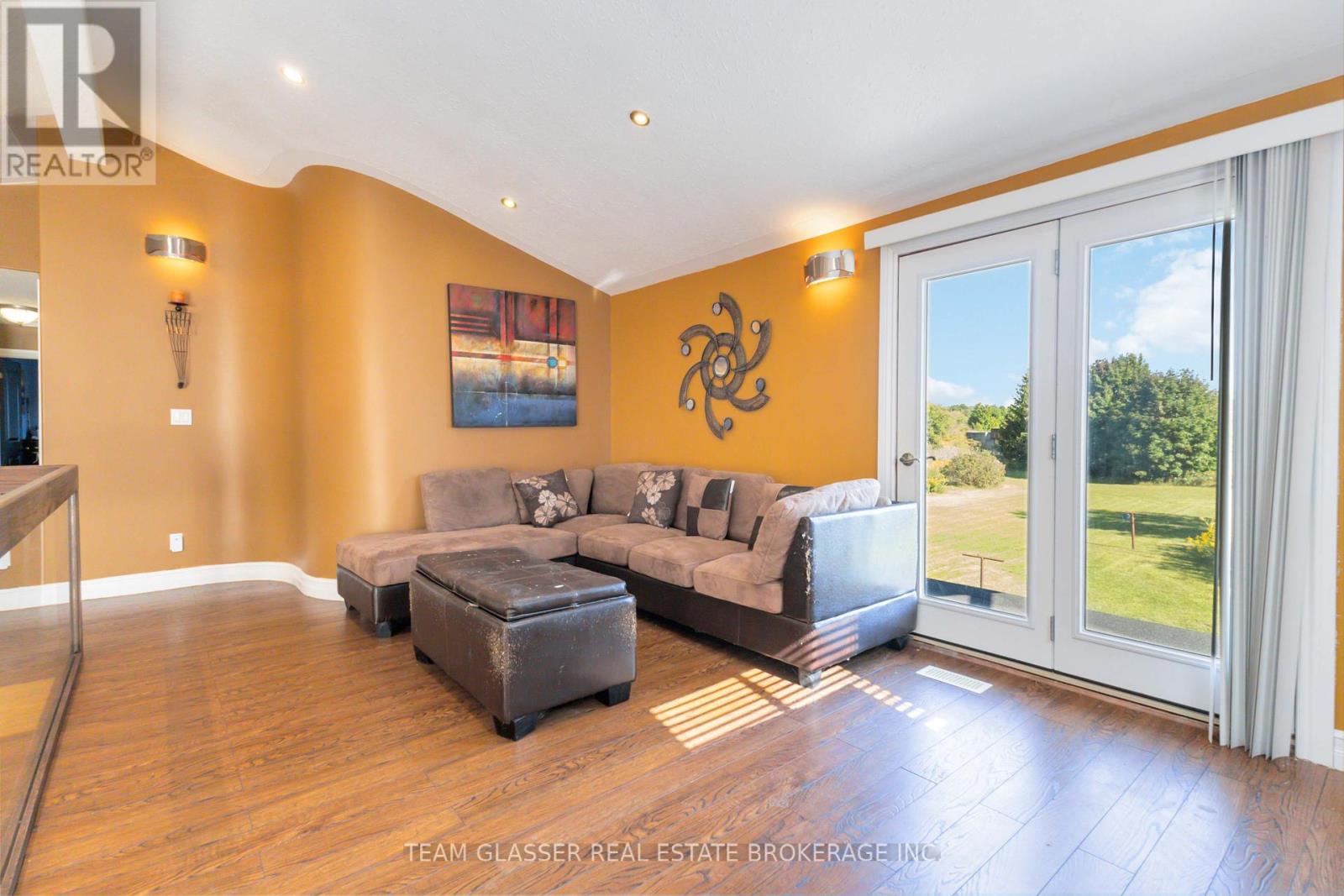 6571 Carroll Drive, Southwest Middlesex, Ontario  N0L 1T0 - Photo 12 - X10422511