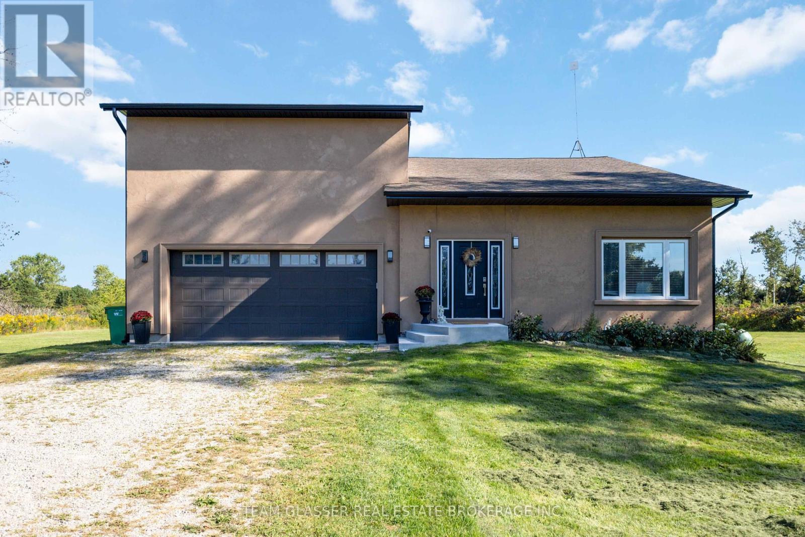 6571 Carroll Drive, Southwest Middlesex, Ontario  N0L 1T0 - Photo 8 - X10422511