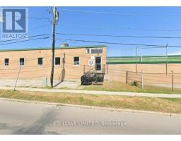 940 - 11 INNISFIL STREET, Barrie, Ontario