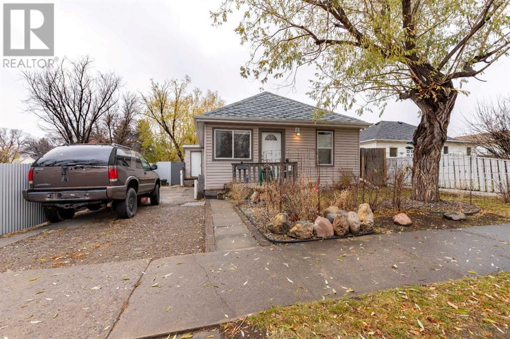 340 20 Street N, Lethbridge, Alberta  T1H 3M9 - Photo 1 - A2177840