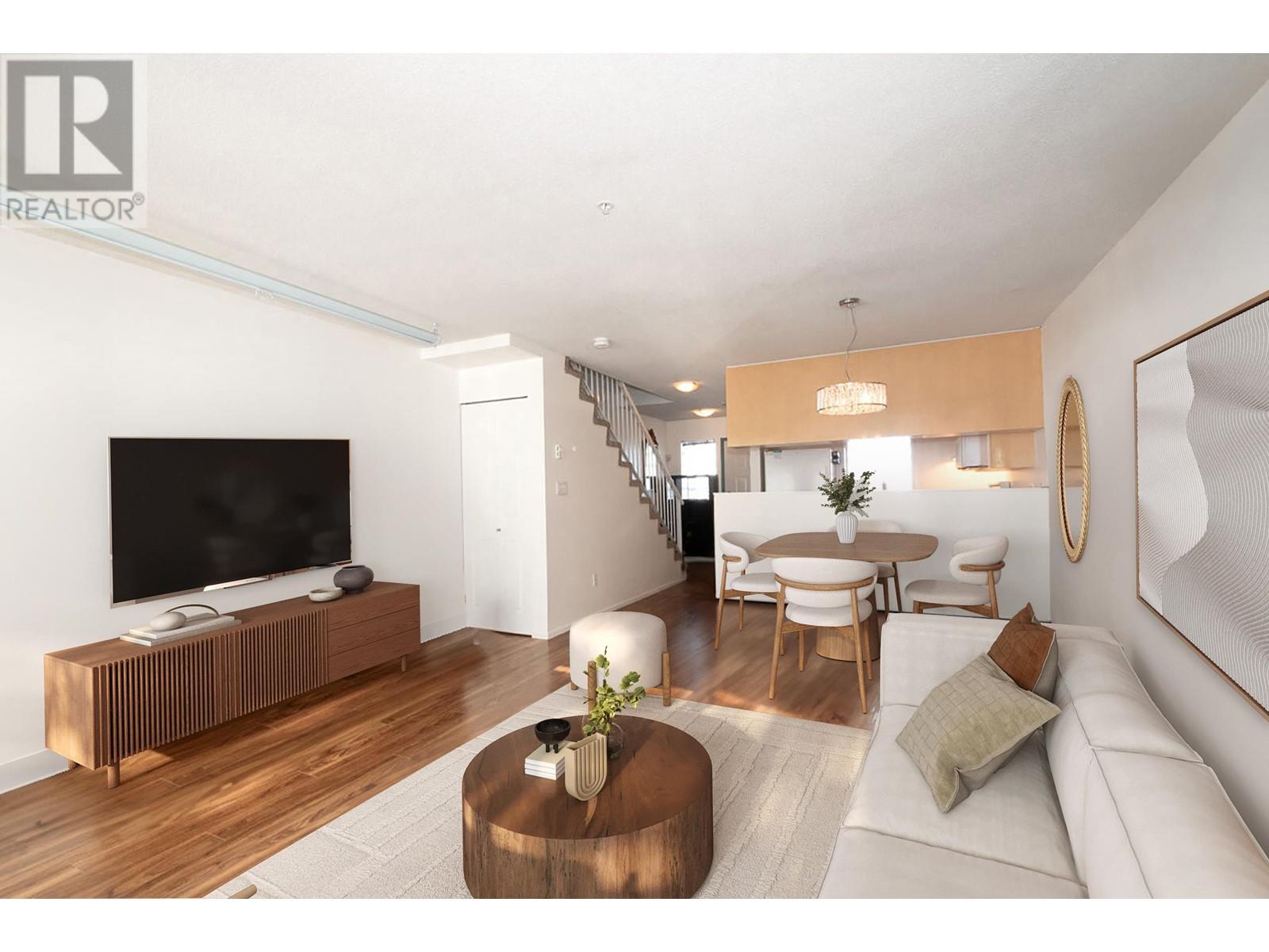 203 3368 Main Street, Vancouver, British Columbia V5V 3M7 - Photo 1 - R2944046