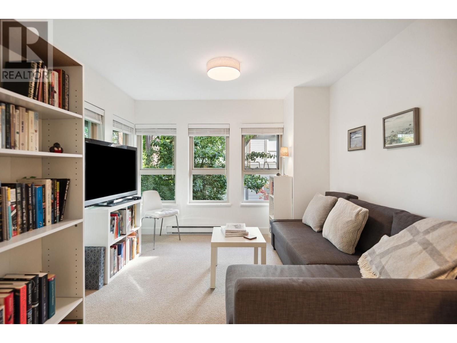 2994 Chesterfield Avenue, North Vancouver, British Columbia  V7N 3M6 - Photo 21 - R2944093