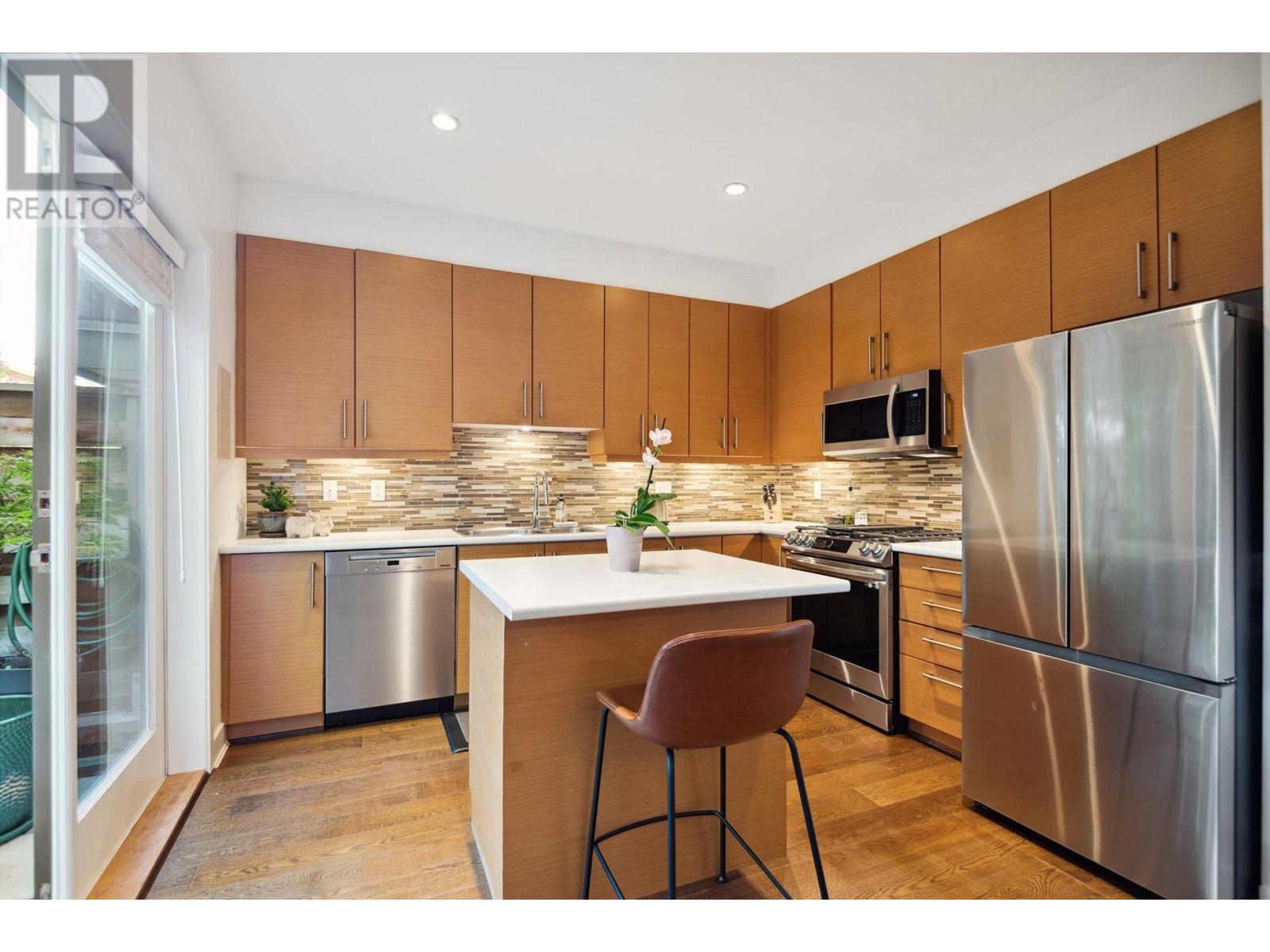 2994 Chesterfield Avenue, North Vancouver, British Columbia  V7N 3M6 - Photo 7 - R2944093