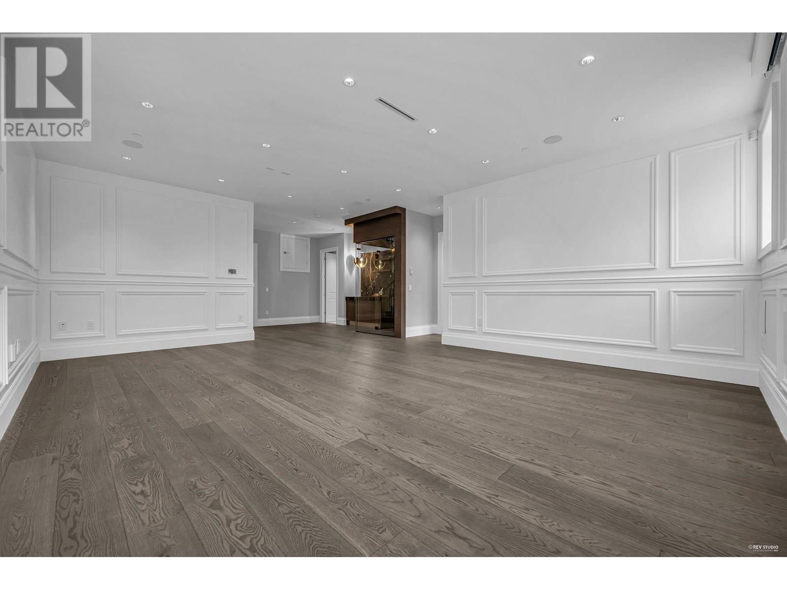 Listing Picture 29 of 39 : 3070 W 44TH AVENUE, Vancouver / 溫哥華 - 魯藝地產 Yvonne Lu Group - MLS Medallion Club Member