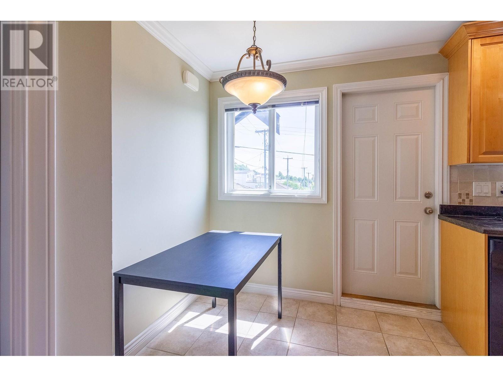 Listing Picture 11 of 36 : 1150 E 41ST AVENUE, Vancouver / 溫哥華 - 魯藝地產 Yvonne Lu Group - MLS Medallion Club Member