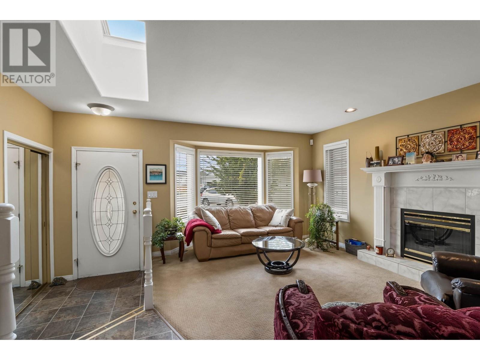 1095 LINCOLN Court Kamloops