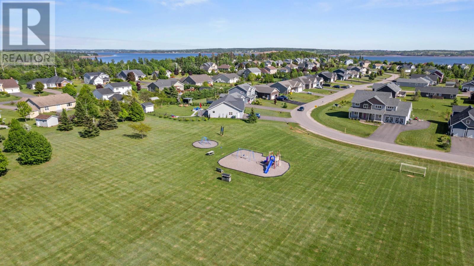 73 Falcon Drive, Cornwall, Prince Edward Island  C0A 1H4 - Photo 10 - 202426204