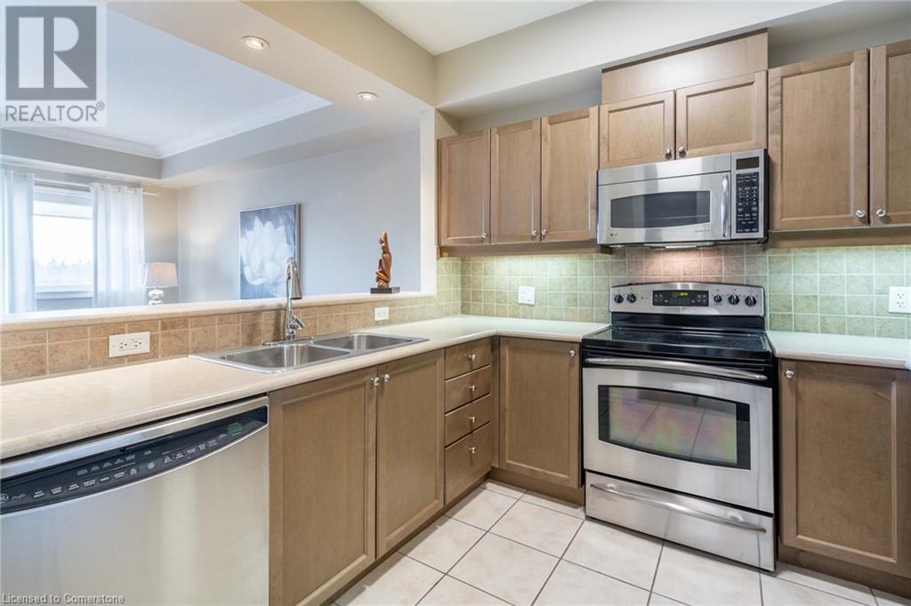 5340 Lakeshore Road Unit# 406, Burlington, Ontario  L7L 7A8 - Photo 13 - 40677313
