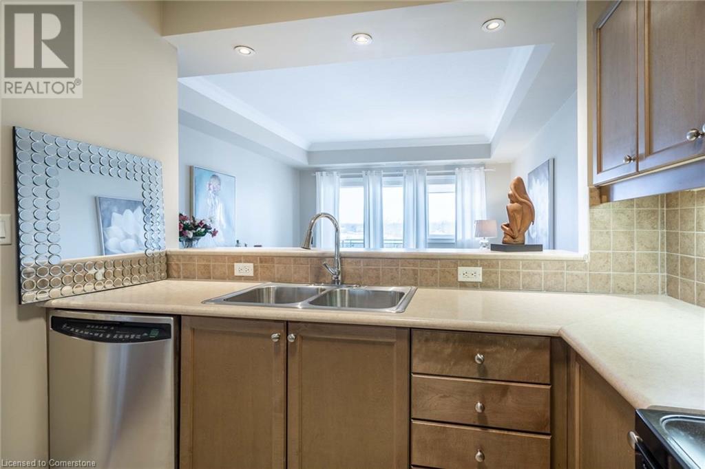 5340 Lakeshore Road Unit# 406, Burlington, Ontario  L7L 7A8 - Photo 14 - 40677313