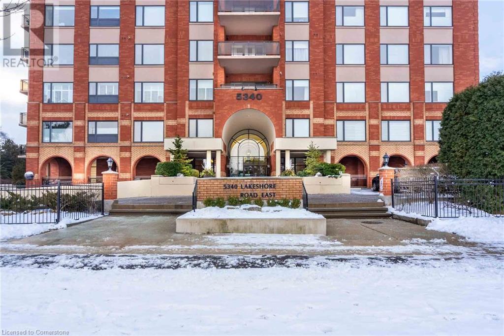 5340 Lakeshore Road Unit# 406, Burlington, Ontario  L7L 7A8 - Photo 2 - 40677313
