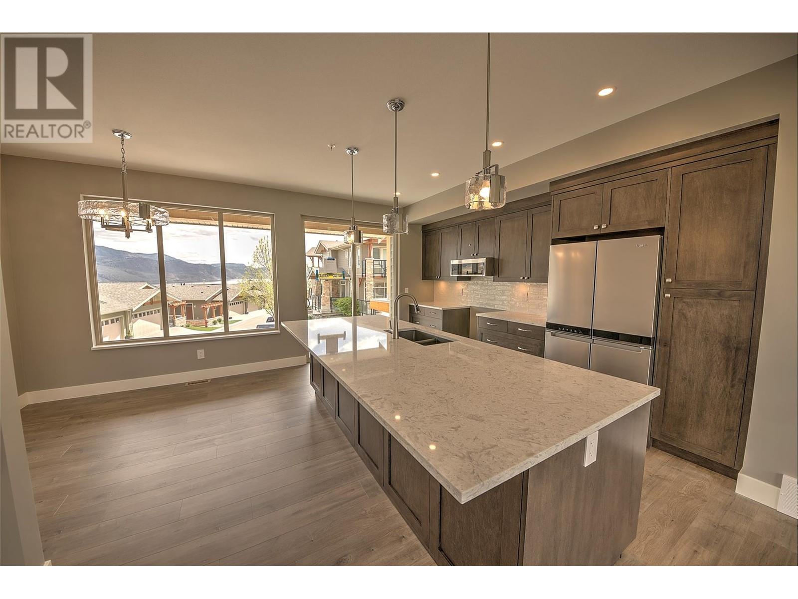 130 COLEBROOK Road Unit# 27 Kamloops